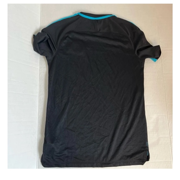 Chelsea Football Club Jersey  ⚽️ - Picture 5 of 5